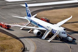 "Outsourcing" buộc Boeing 787 "hạ cánh"?